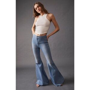 Free People We The Free Just Float on Flare Light Blue Flare Jeans Size 31